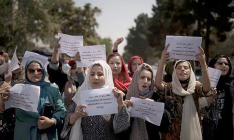 افغانستان میںخواتین ٹی وی پریزینٹرز نے چہروں کے حکم کی نفی کی